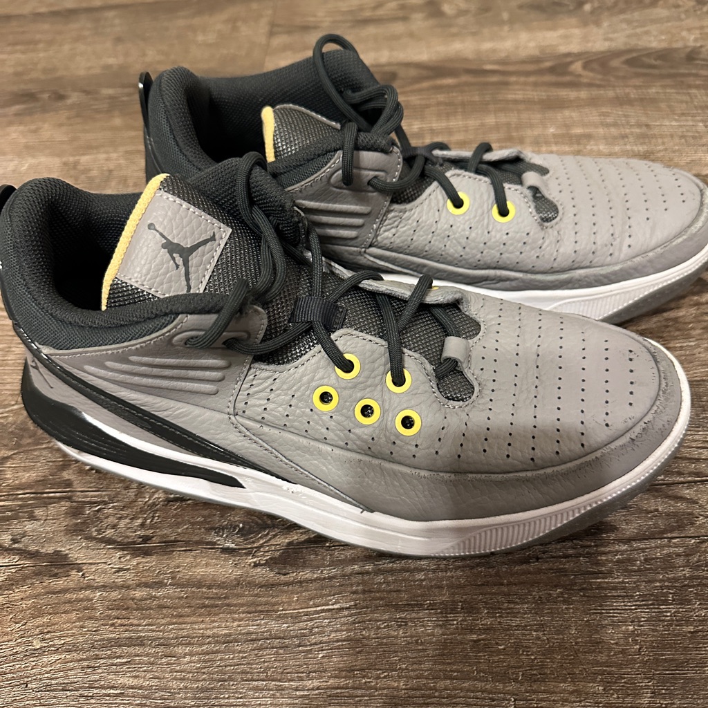 Jordan Max Aura 5 Cement Grey Topaz Gold White Anthracite